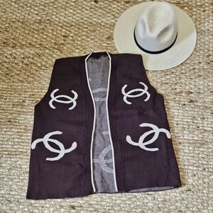 NWOT - Brown Knit Vest with White Logo Accents